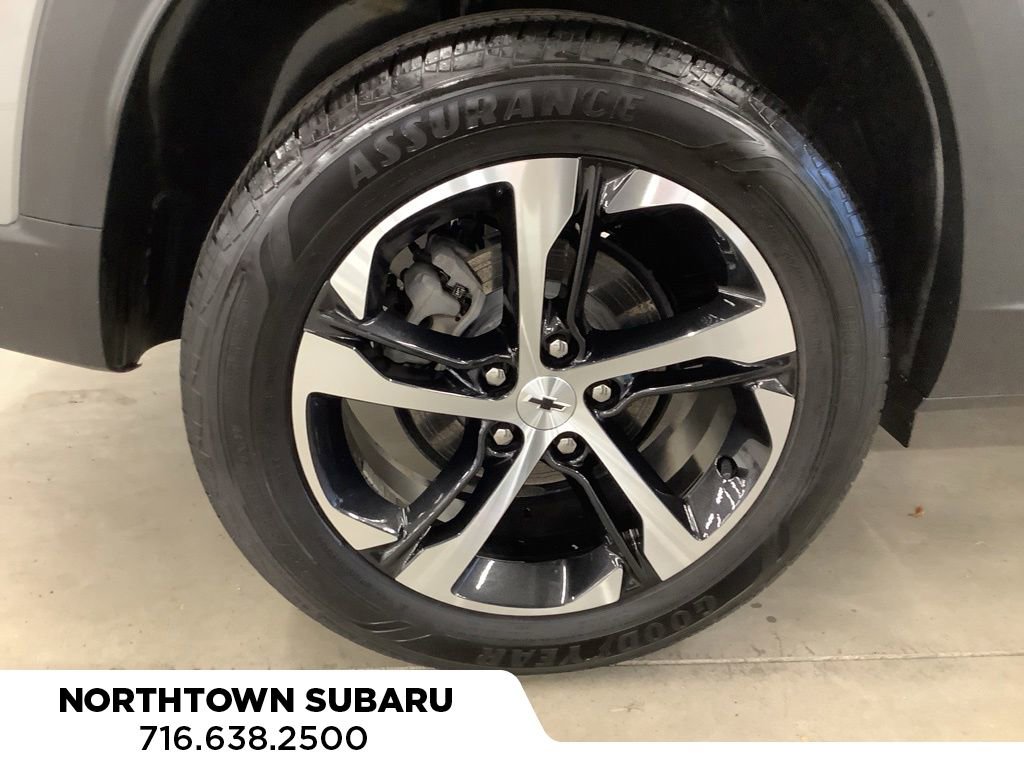 Used 2024 Chevrolet Trax RS FWD image 20