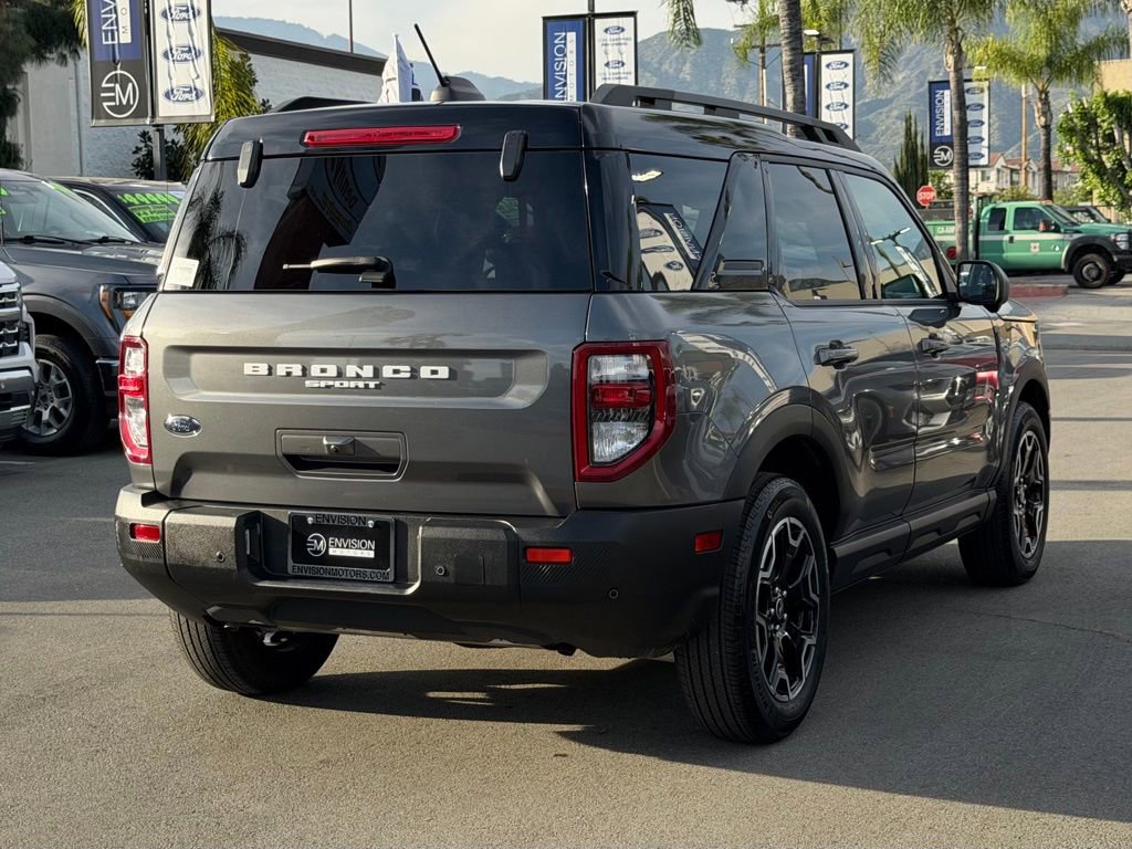 Certified 2025 Ford Bronco Sport Outer Banks w/ Outer Banks Tech Package+ AWD/4WD image 8