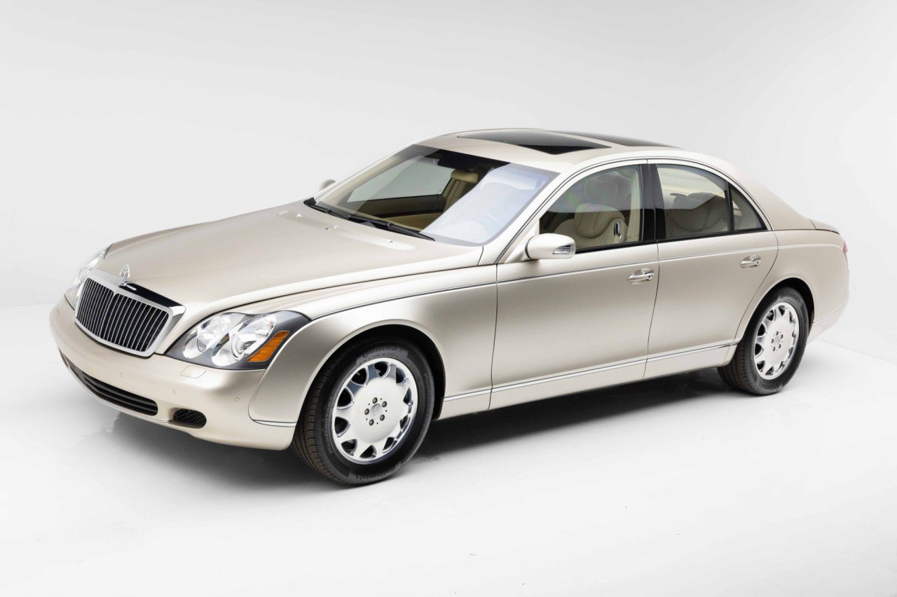 Used 2004 Maybach 57 RWD image 1