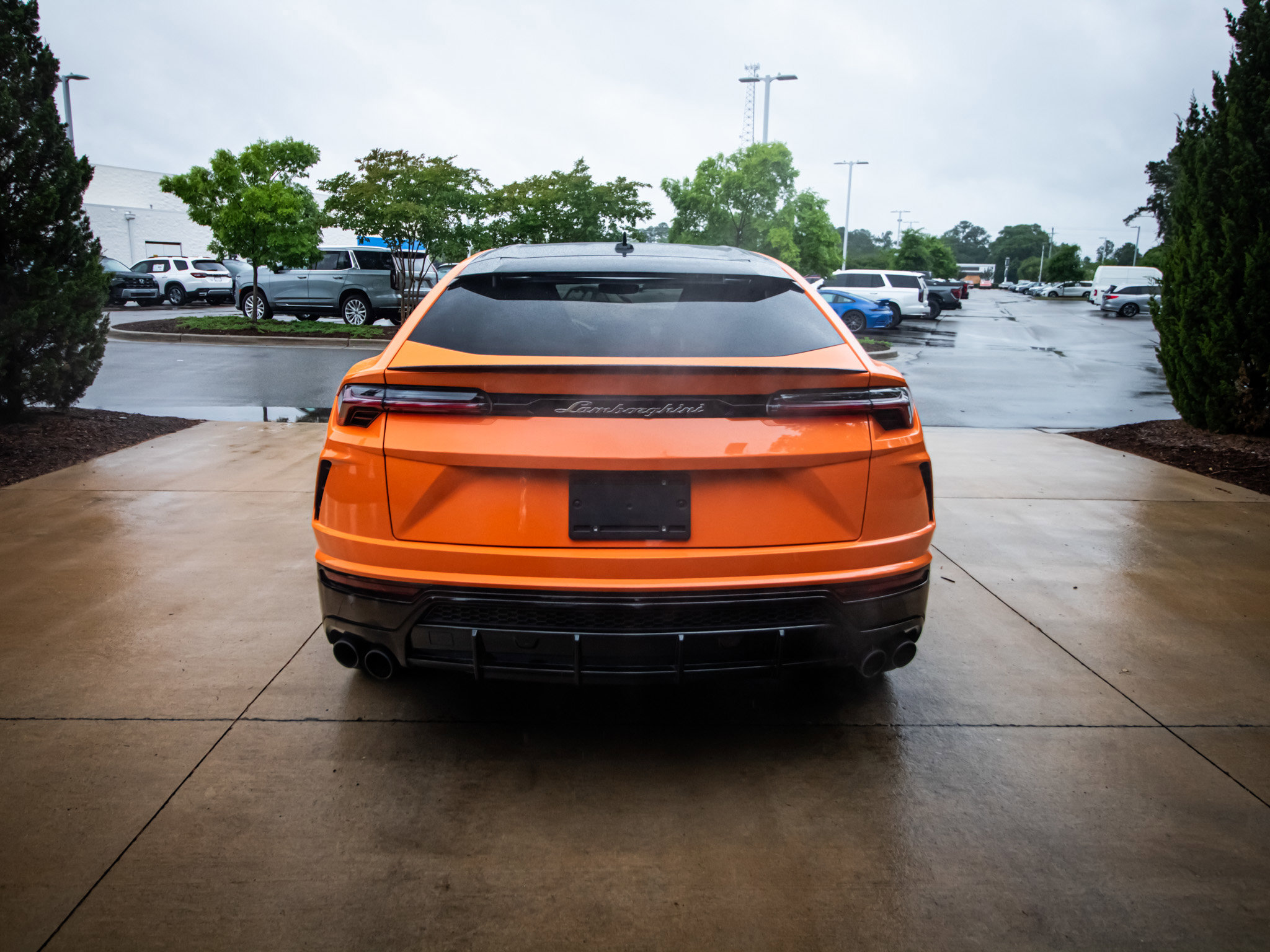 Used 2022 Lamborghini Urus AWD/4WD image 10