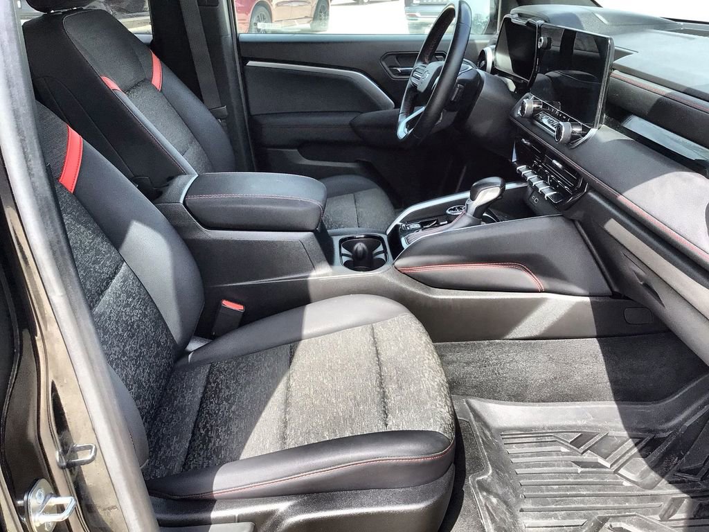 Used 2023 Chevrolet Colorado Z71 w/ Z71 Convenience Package 2 image 29