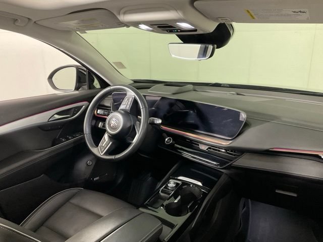 Used 2024 Buick Envision Avenir AWD/4WD image 31