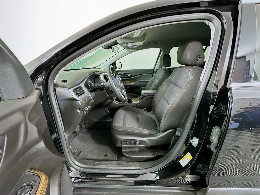 Used 2020 GMC Acadia SLE w/ Driver Convenience Package image 21