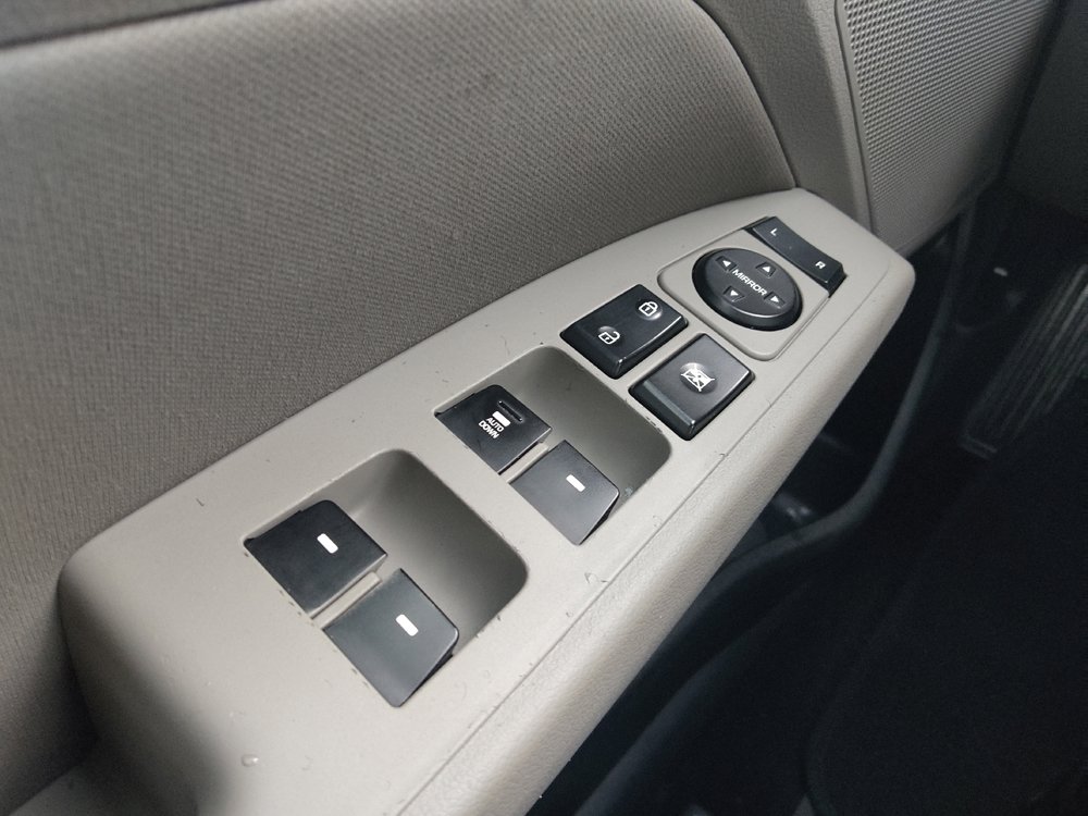 Used 2020 Hyundai Elantra SEL FWD image 27