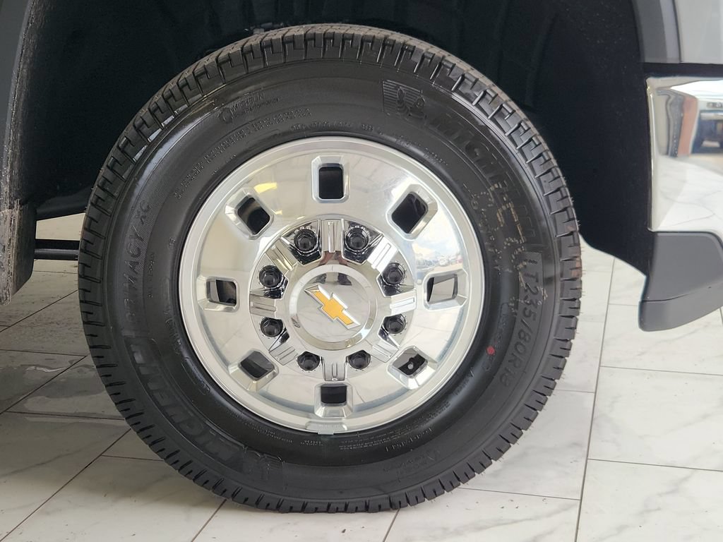 New 2026 Chevrolet Silverado 3500 LT AWD/4WD image 9