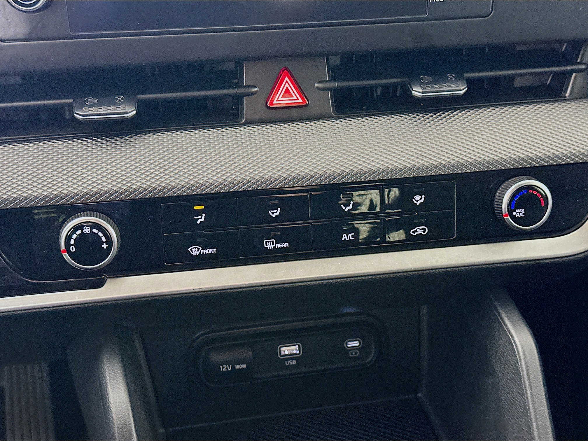 Used 2024 Kia Sportage LX image 23