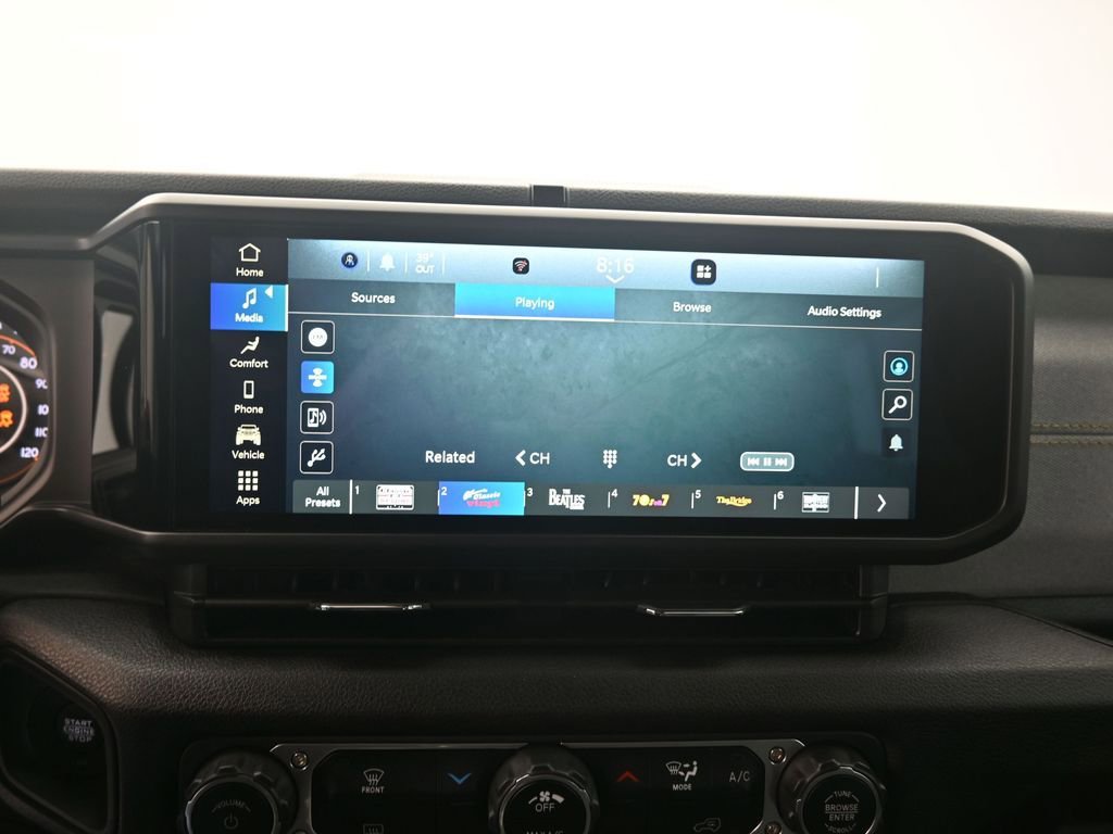 Used 2024 Jeep Wrangler Sport S image 9