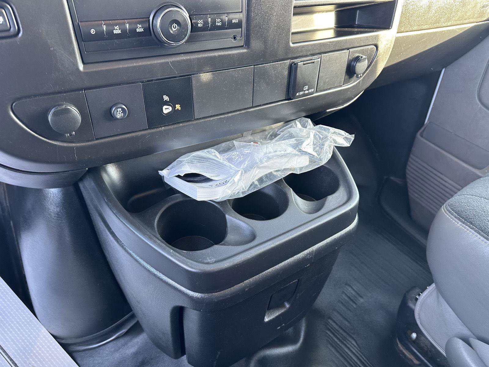 Used 2023 GMC Savana 2500 image 33