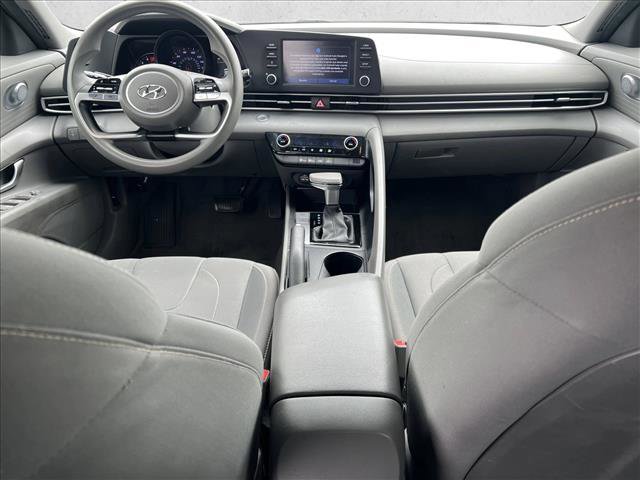 Used 2023 Hyundai Elantra SEL image 21