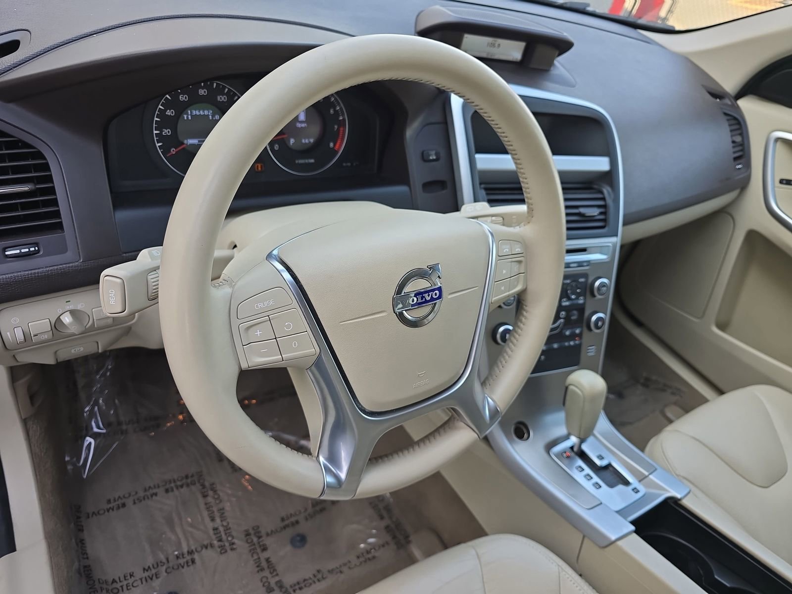 Used 2011 Volvo XC60 3.2 R-Design image 19