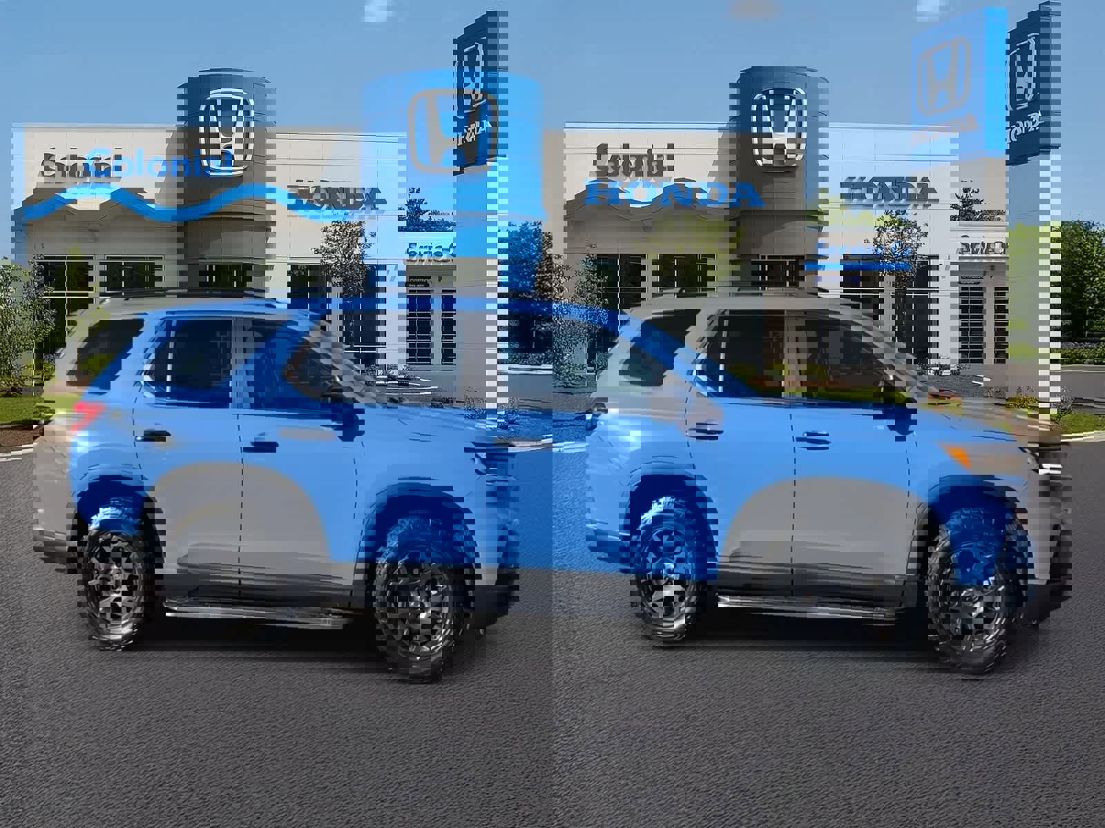 Used 2025 Honda Pilot TrailSport image 8