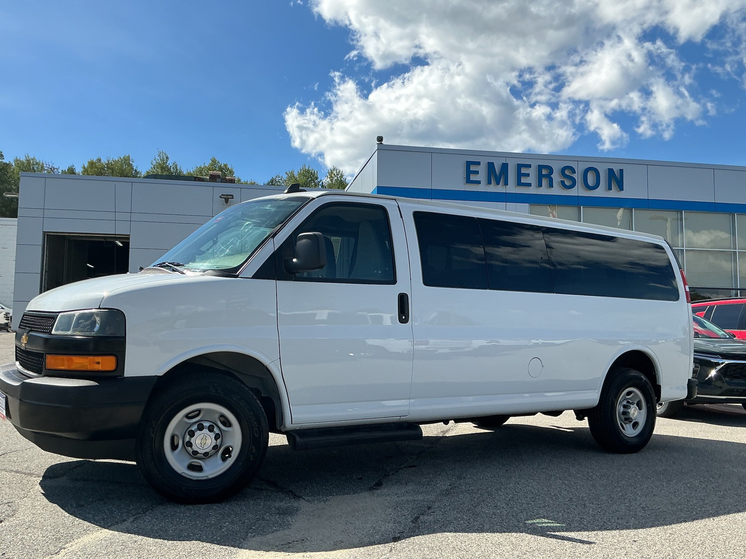 Used 2023 Chevrolet Express 3500 LS RWD image 1