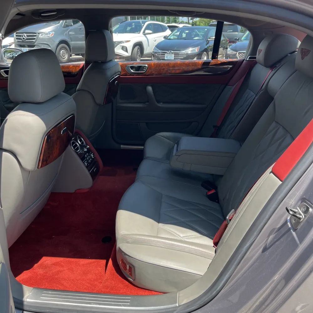 Used 2007 Bentley Flying Spur Flying Spur AWD/4WD image 9