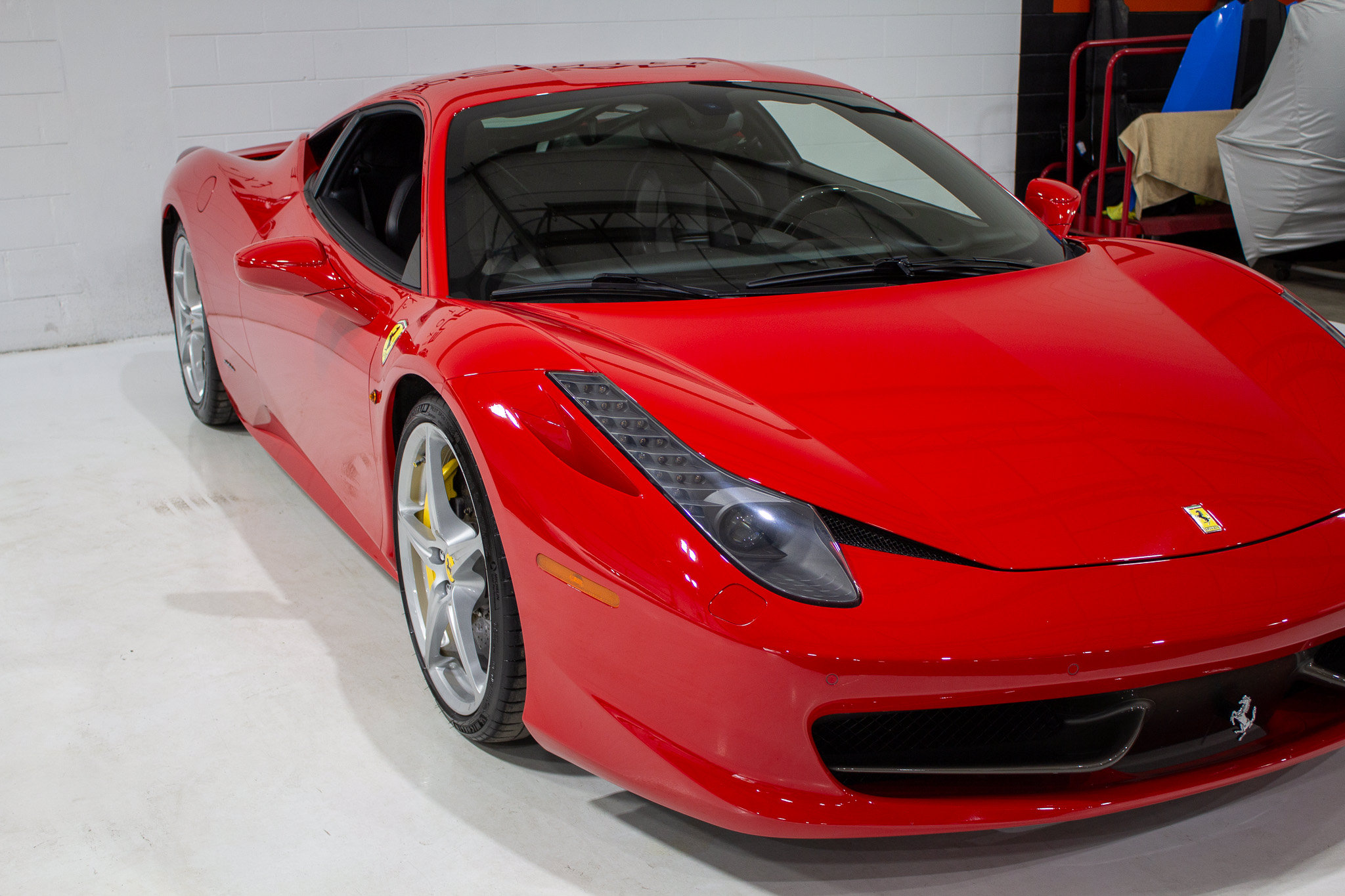 Used 2014 Ferrari 458 Italia Coupe RWD image 11
