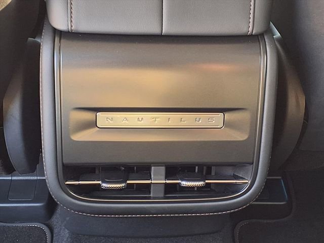 New 2026 Lincoln Nautilus Premier image 11