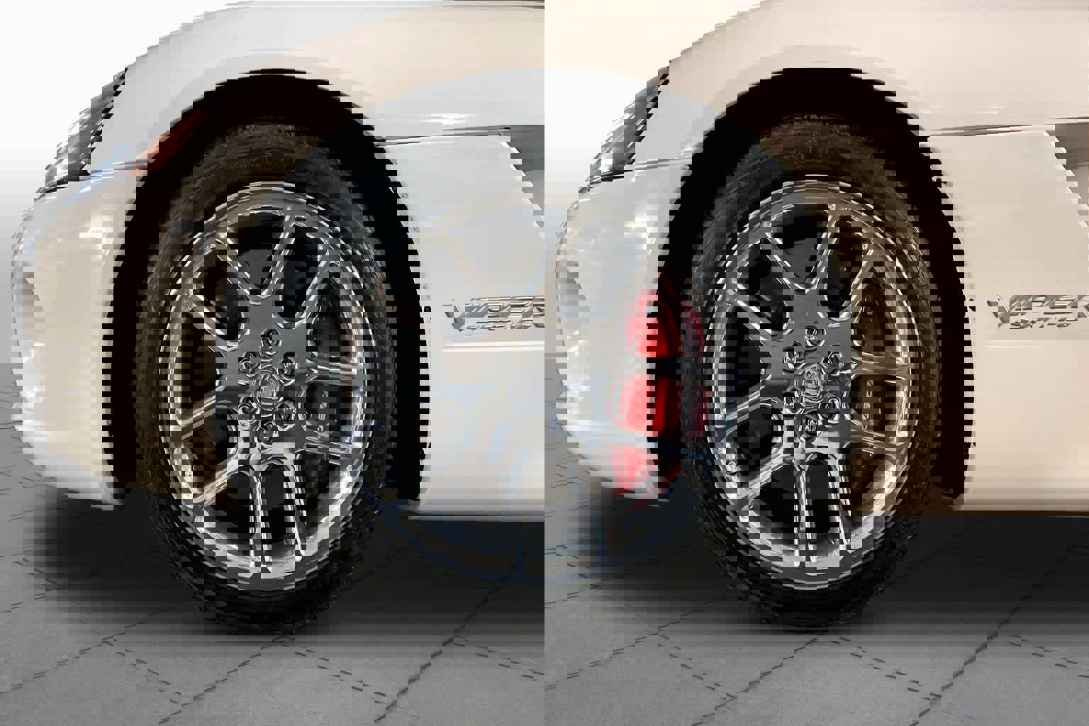 Used 2005 Dodge Viper SRT-10 image 10