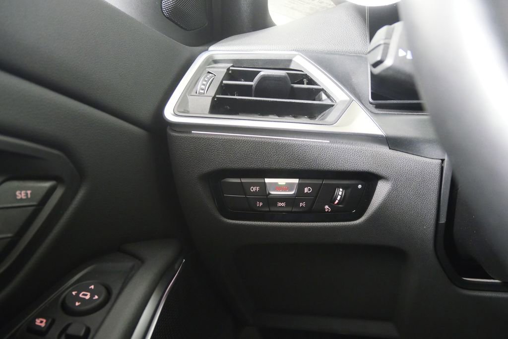 Used 2024 BMW 330i Sedan image 20