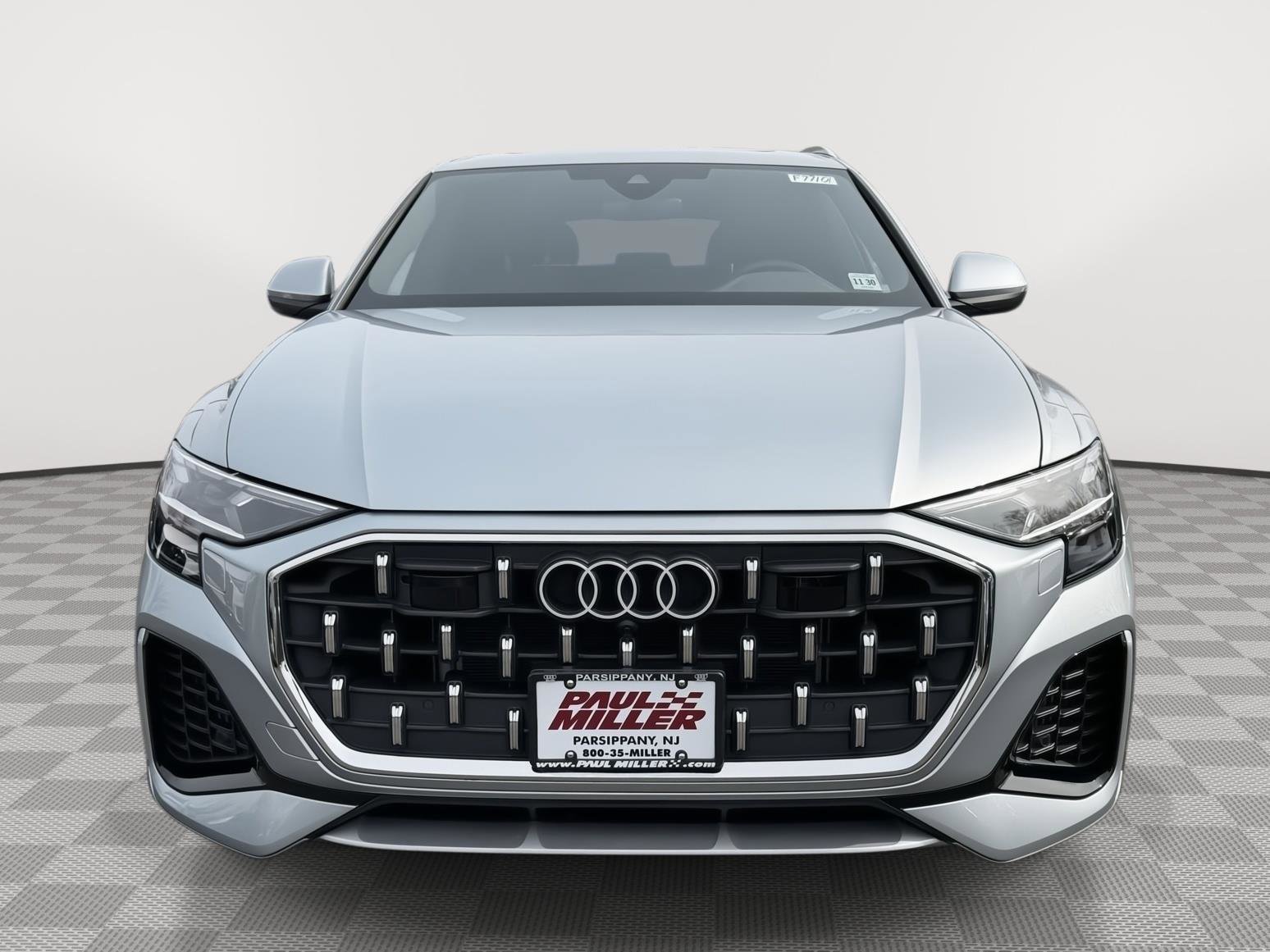 Used 2025 Audi Q8 Premium w/ Convenience Package image 2