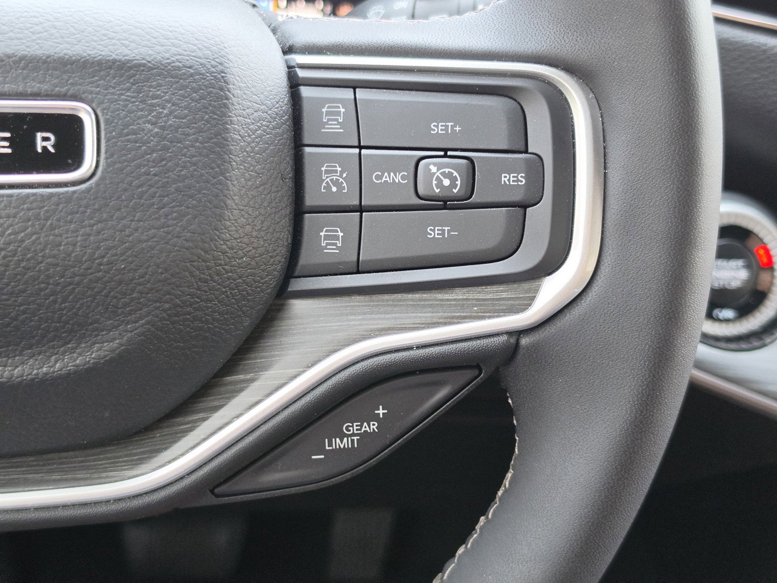 Used 2024 Jeep Wagoneer Series III w/ Convenience Group I image 22