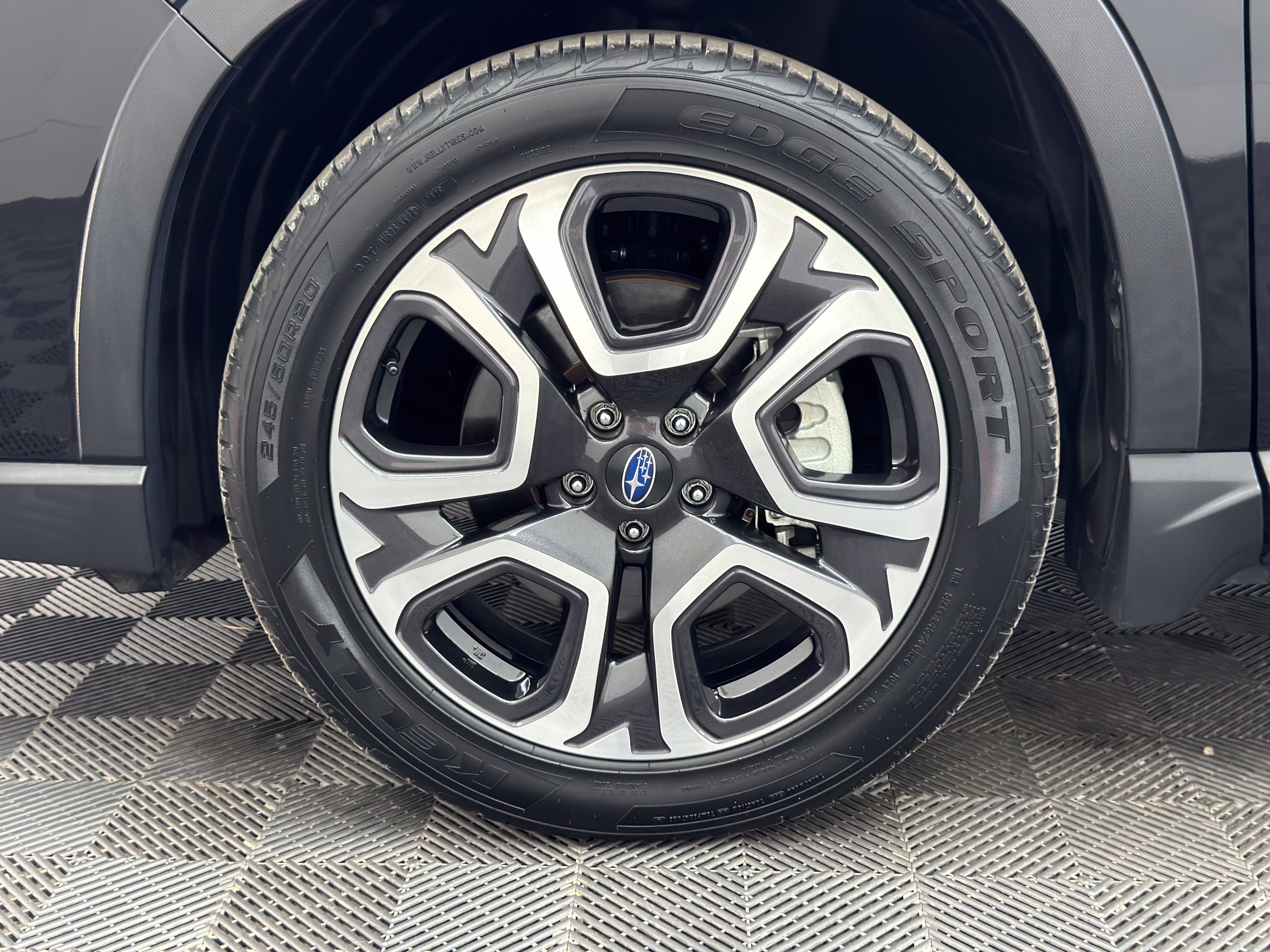Used 2024 Subaru Ascent Touring AWD/4WD image 17