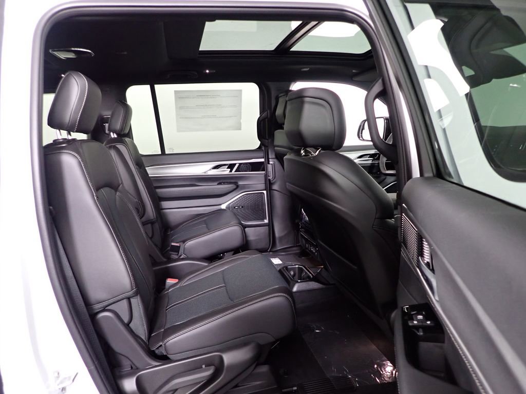 New 2026 Jeep Grand Wagoneer 4WD w/ Quick Order Packge 29V Upland image 41