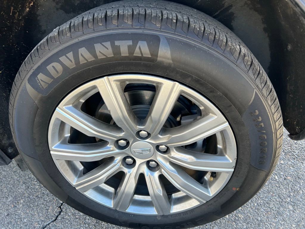 Used 2023 Cadillac XT4 Premium Luxury image 28
