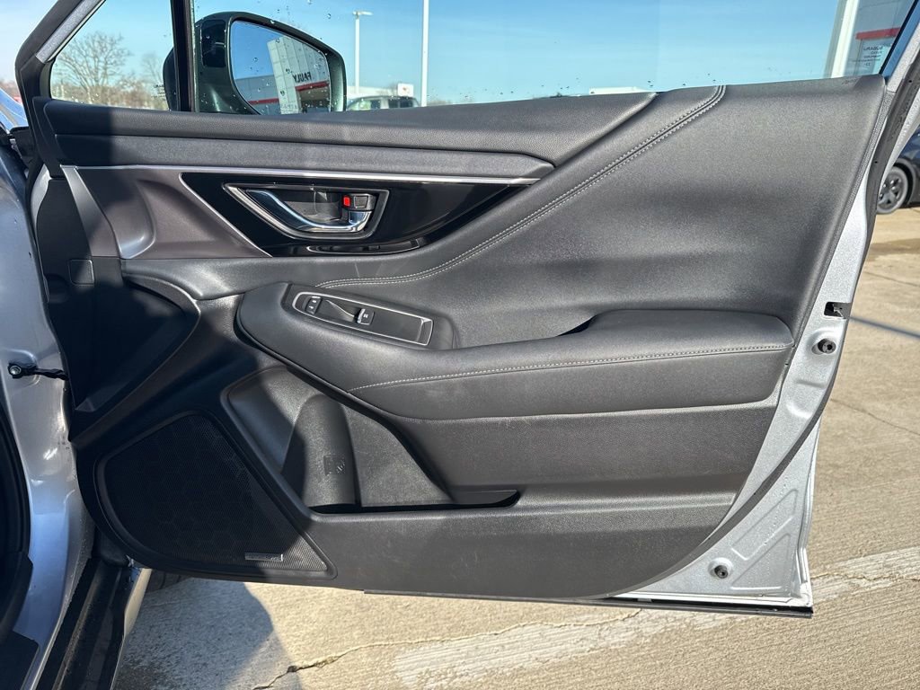 Used 2023 Subaru Outback Limited image 23