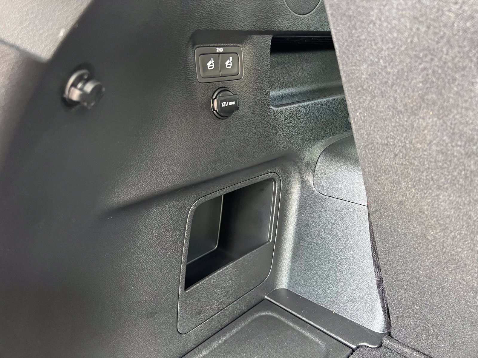 Used 2025 Kia Telluride EX w/ EX Captain's Chair Package FWD image 22