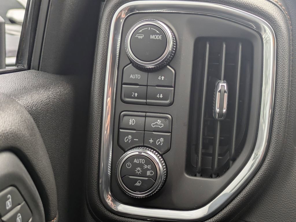 Used 2023 GMC Sierra 3500 AT4 w/ Gooseneck/5TH Wheel Package image 26