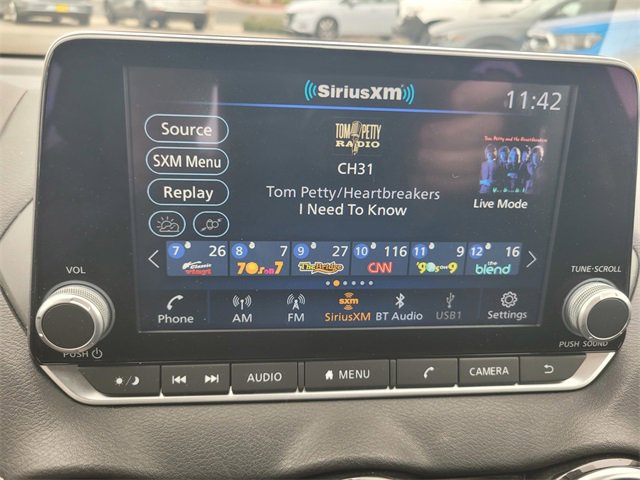 Used 2023 Nissan Sentra SV image 23