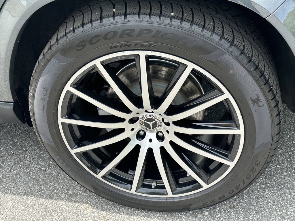 Certified 2025 Mercedes-Benz GLS 580 4MATIC image 23