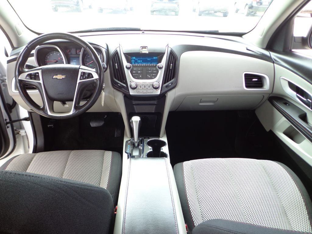 Used 2010 Chevrolet Equinox LT w/ Vehicle Interface Package FWD image 23