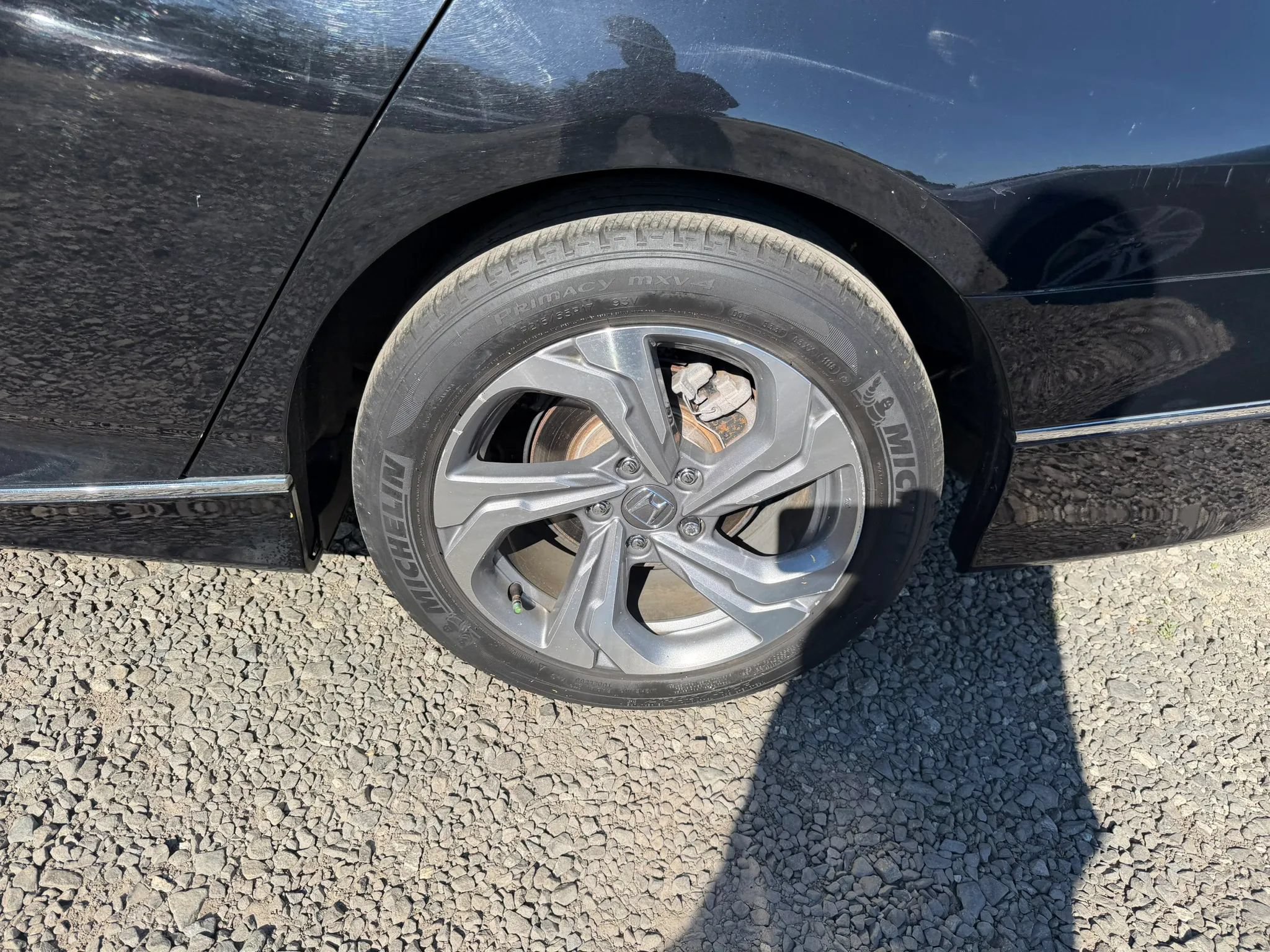 Used 2018 Honda Accord EX-L image 9