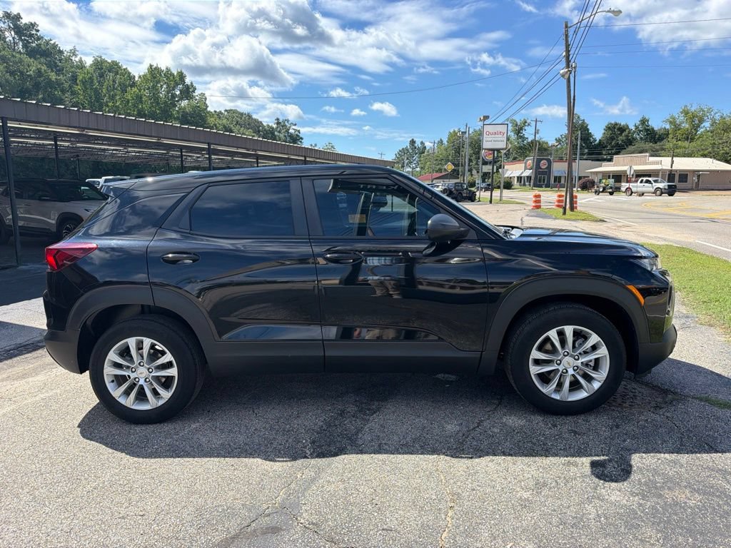 Used 2022 Chevrolet TrailBlazer LS FWD image 5