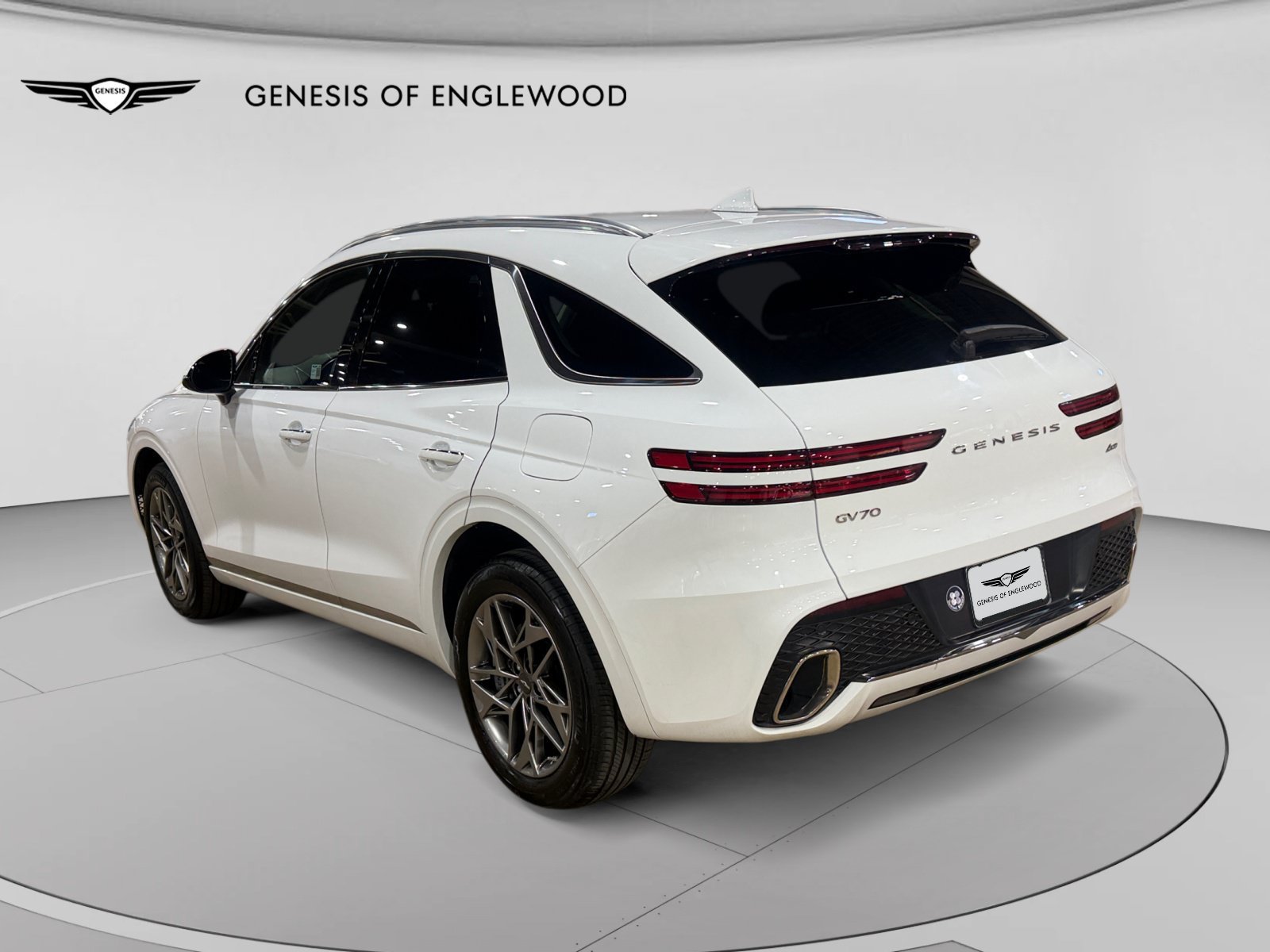 Used 2024 Genesis GV70 2.5T AWD/4WD image 11