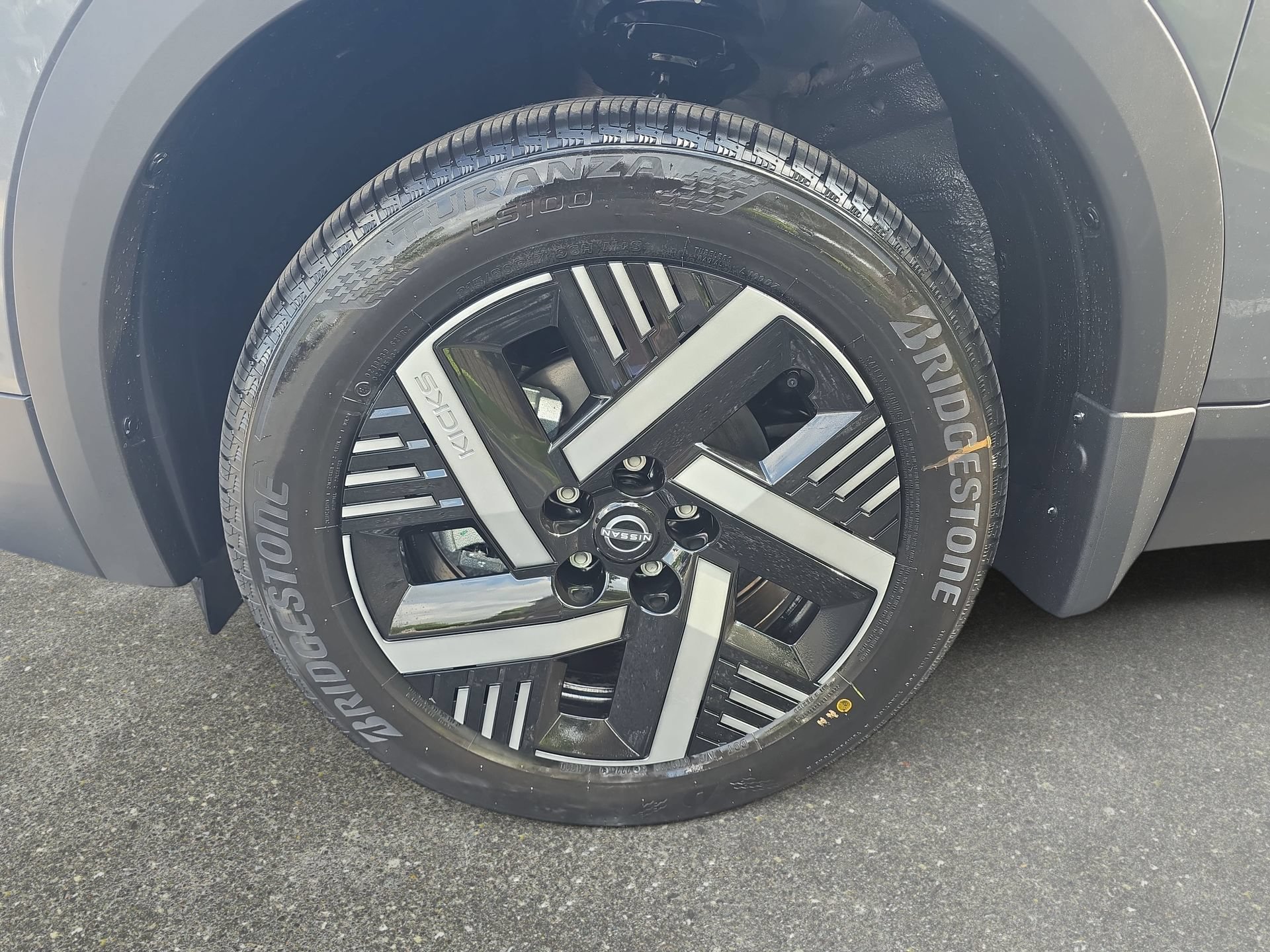 New 2026 Nissan Kicks SV w/ Cold Weather Package FWD image 29