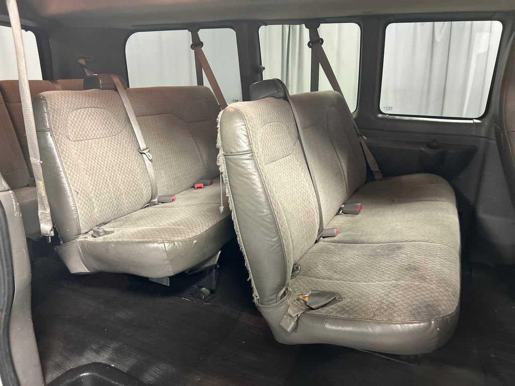 Used 2017 Chevrolet Express 2500 LS image 19