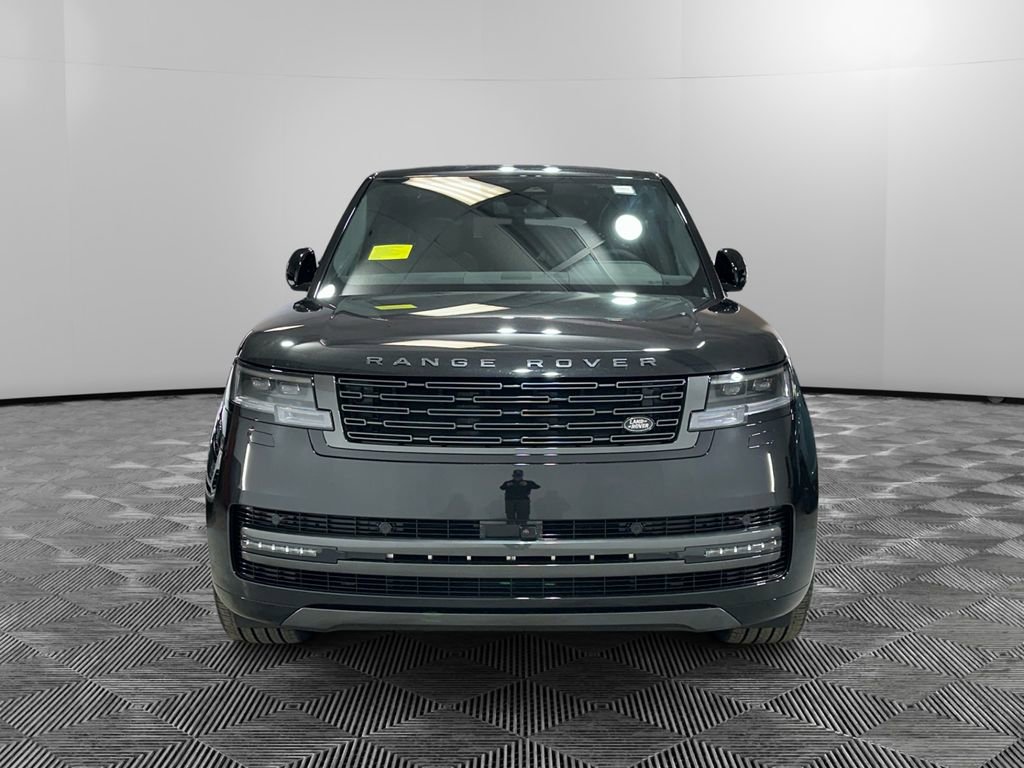 New 2026 Land Rover Range Rover Long Wheelbase SE image 8