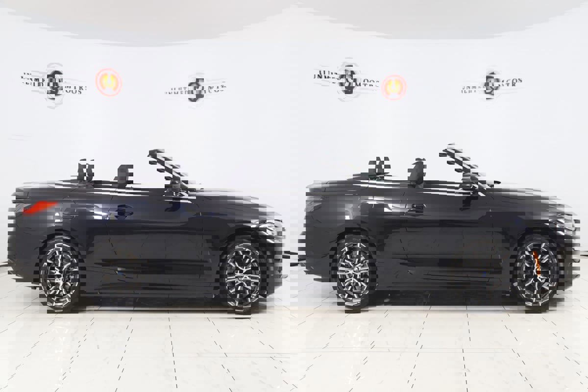 Used 2023 BMW 430i xDrive Convertible w/ Premium Package image 2