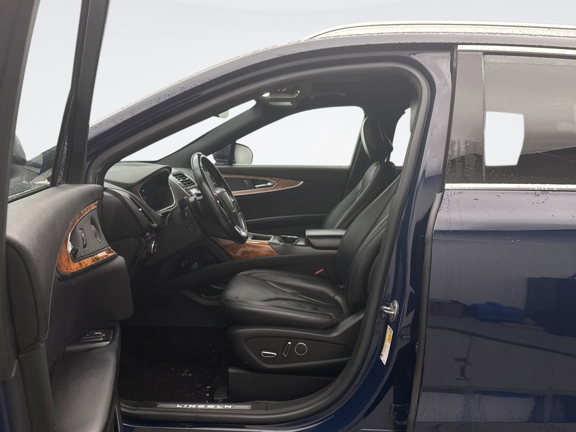 Used 2020 Lincoln Nautilus Reserve image 8