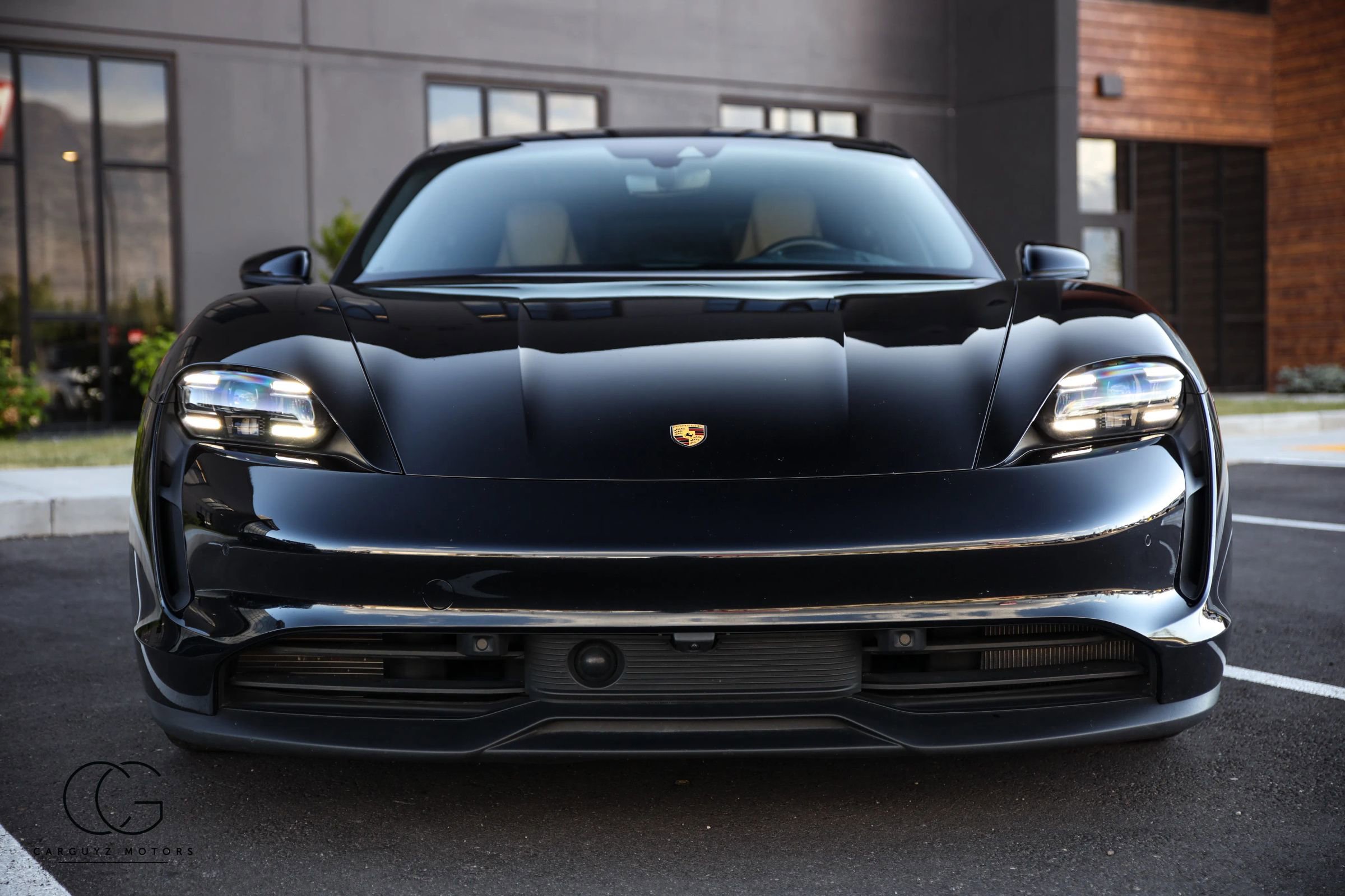 Used 2022 Porsche Taycan 4S AWD/4WD image 22