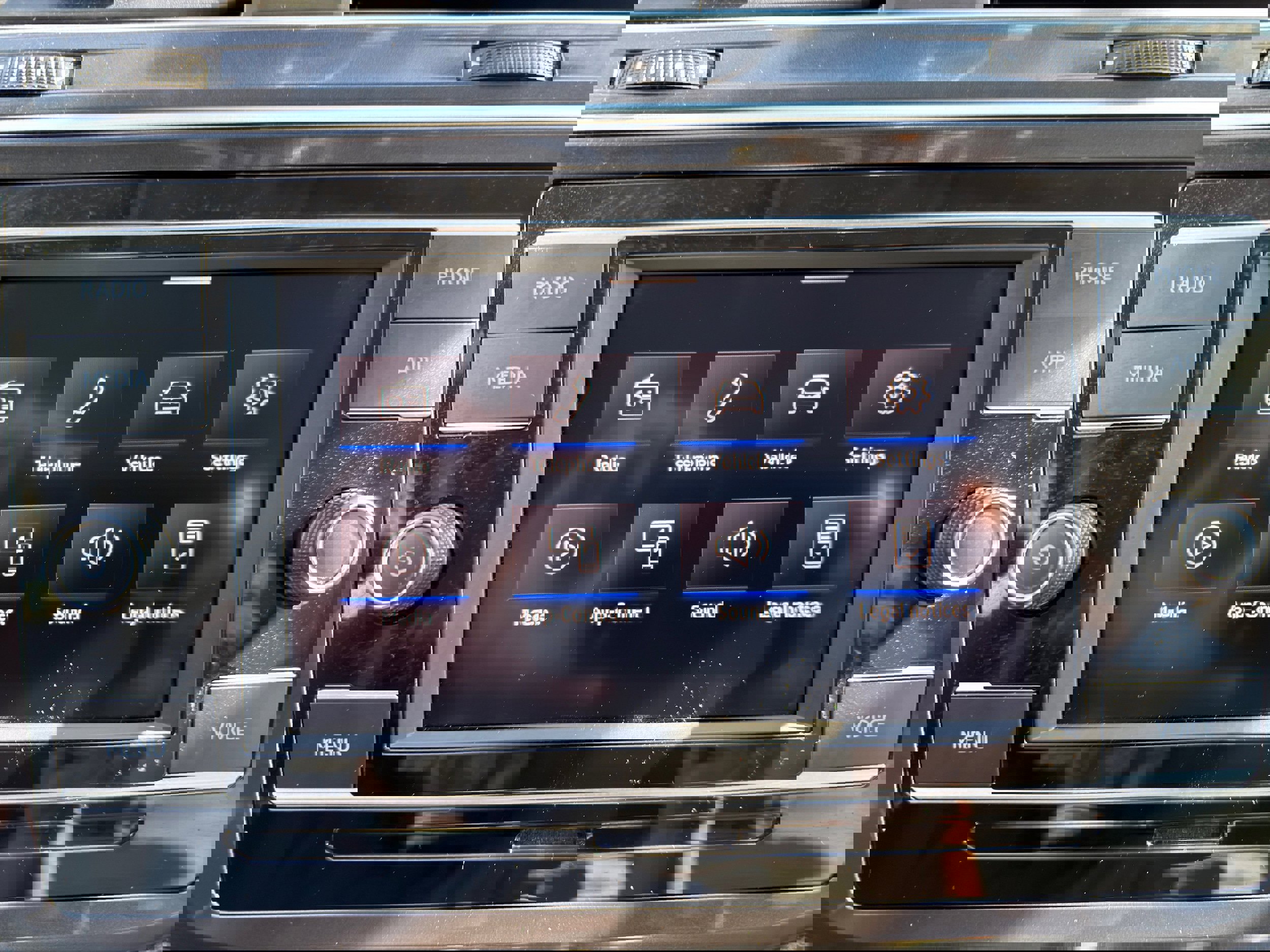 Used 2024 Volkswagen Tiguan S image 37