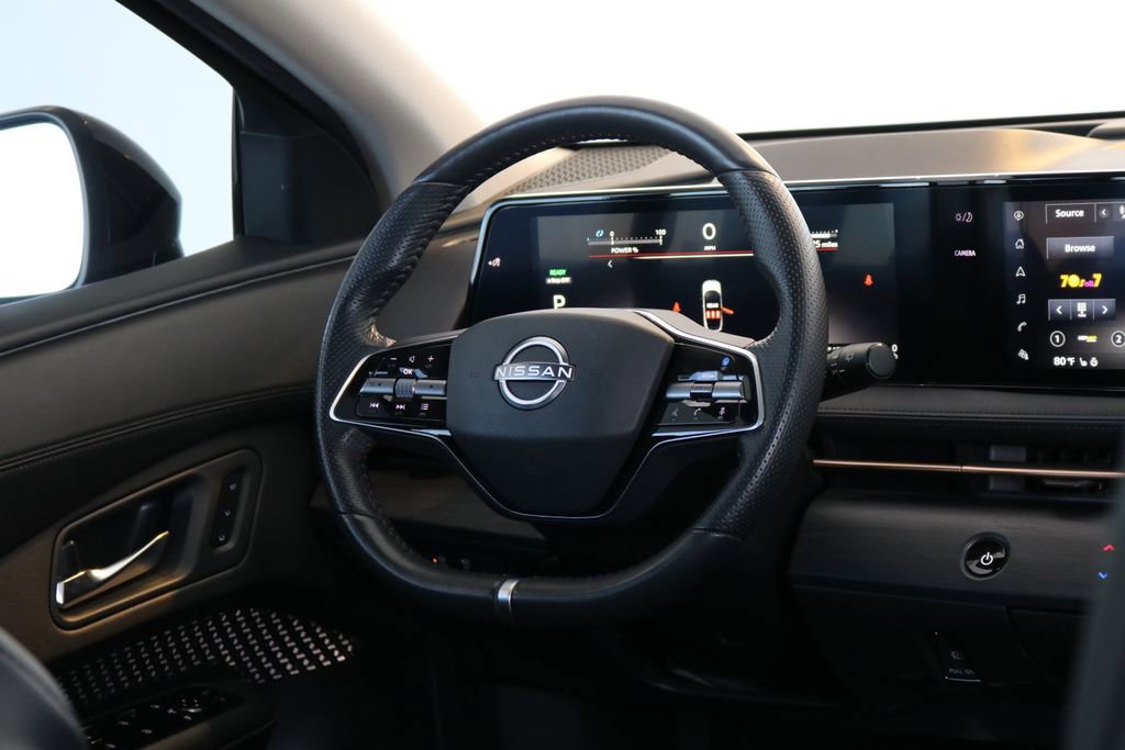 Used 2023 Nissan Ariya AWD image 33