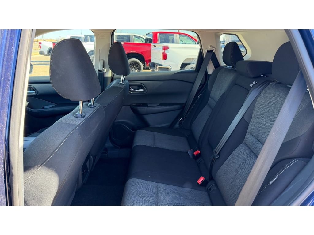 Used 2025 Nissan Rogue SV image 19