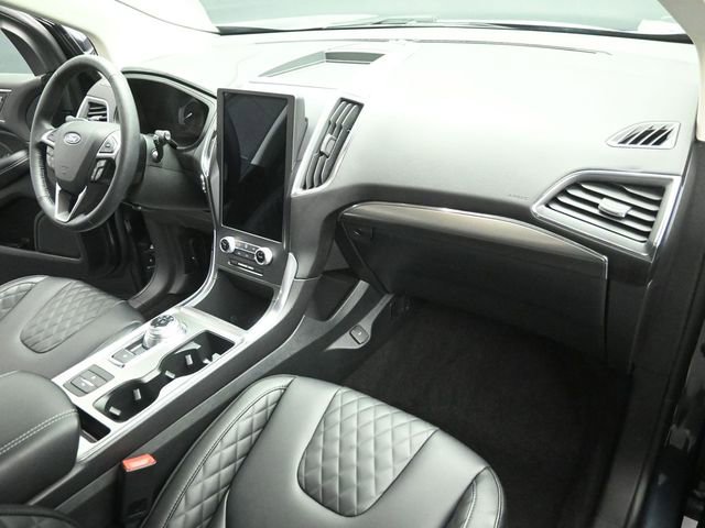 Certified 2024 Ford Edge Titanium AWD/4WD image 29
