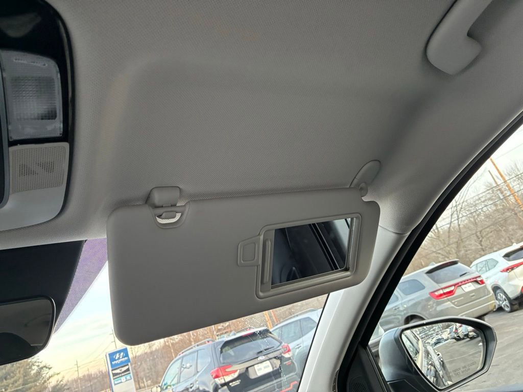 Used 2023 Hyundai Tucson SE image 40