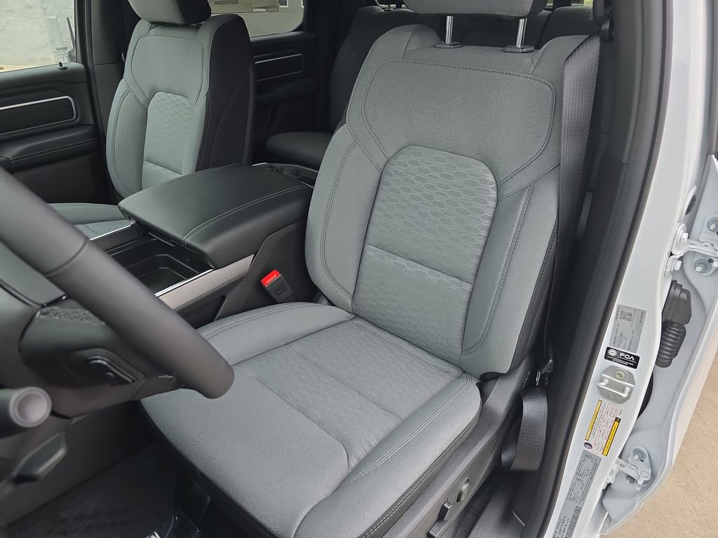 New 2026 RAM 1500 Big Horn AWD/4WD image 15