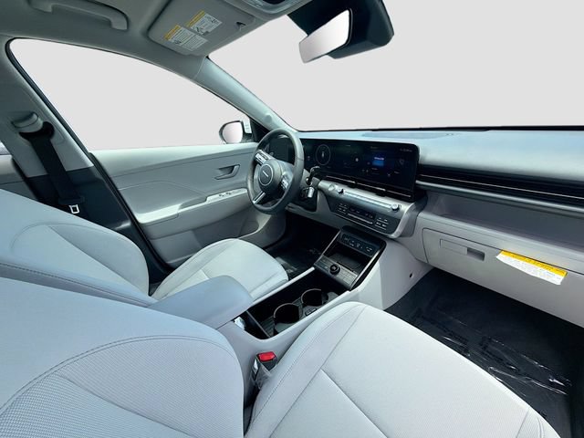 Certified 2025 Hyundai Kona SEL FWD image 28