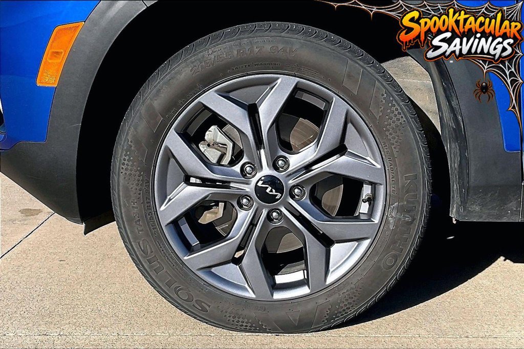 Used 2024 Kia Seltos LX AWD/4WD image 9