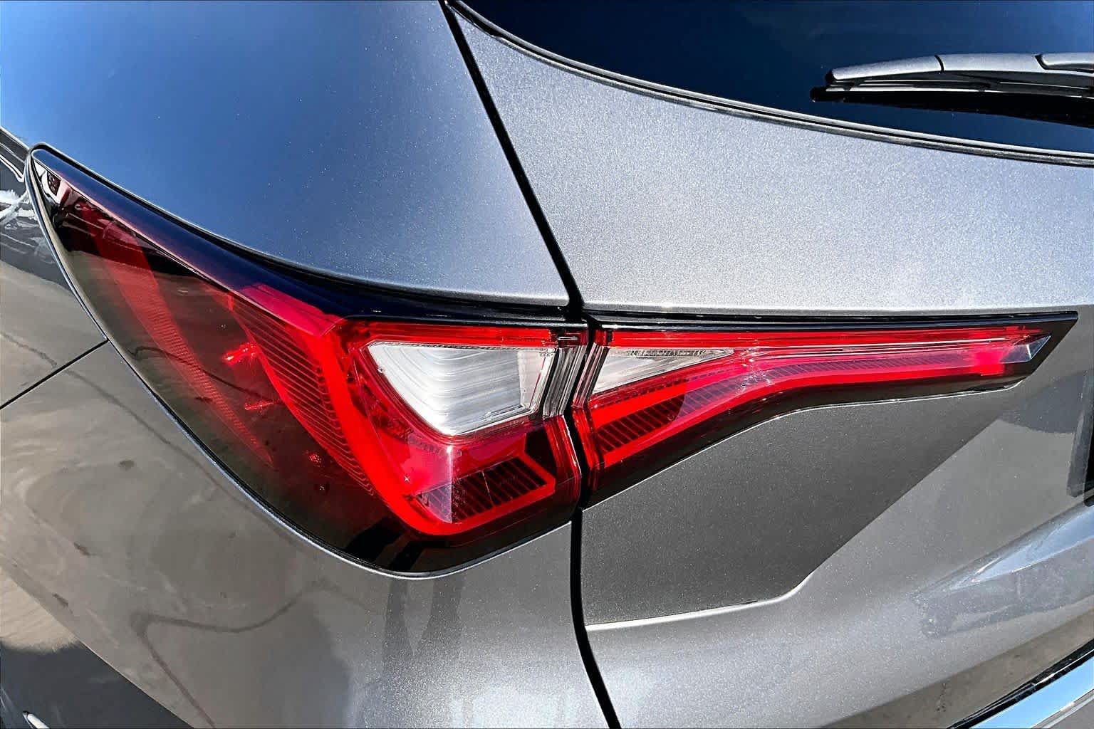 Used 2022 Acura MDX w/ Advance Package AWD/4WD image 29